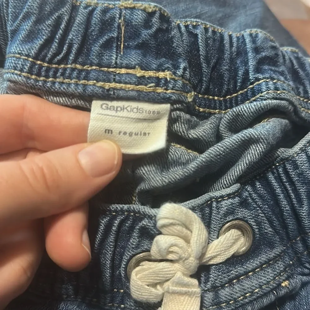 Gap Kids Boys Elastic Waist Pull On Shorts, Medium (8-9 Yrs)